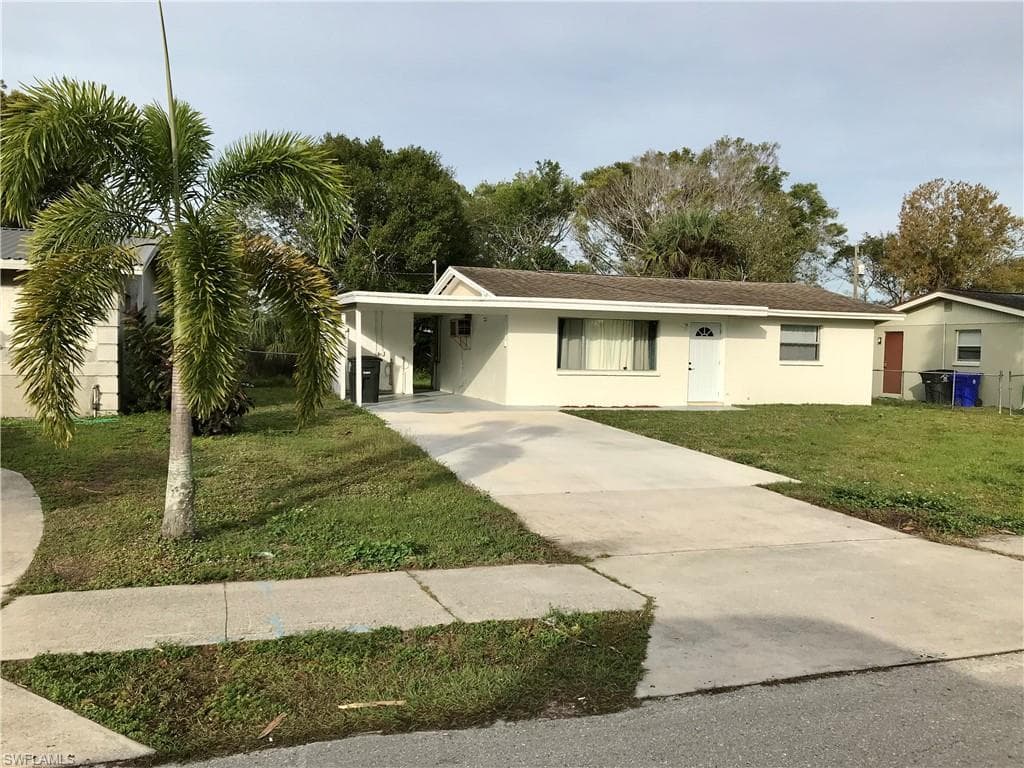 1504 LURA AVE FORT MYERS, FL 33916