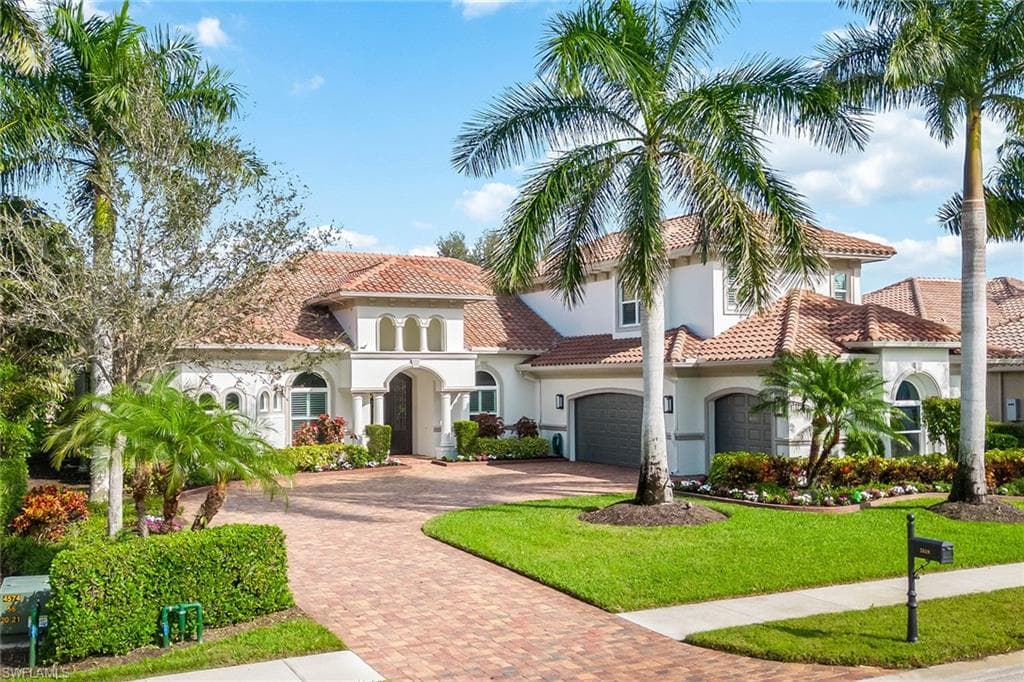 7818 Classics DR NAPLES, FL 34113