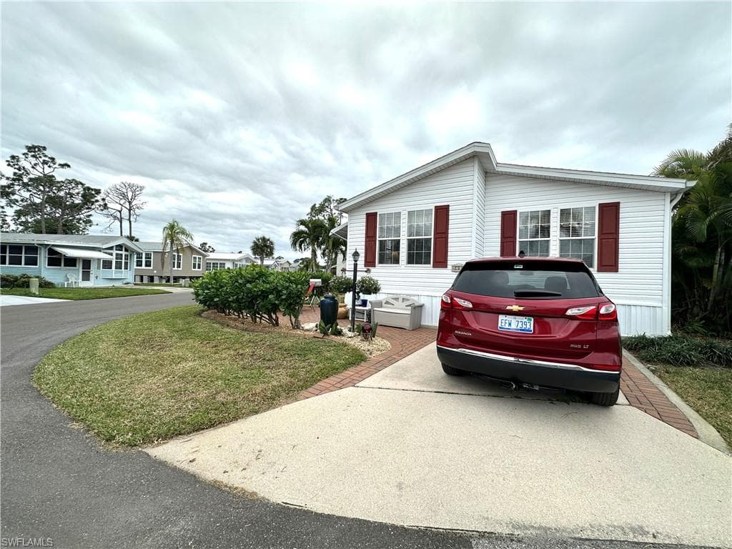 4501 Candlestick CT E ESTERO, FL 33928