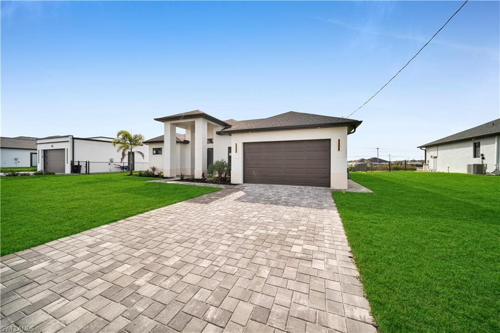 10 NE 6th ST CAPE CORAL, FL 33909