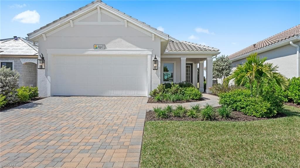 4641 Centaurus CIR NAPLES, FL 34120