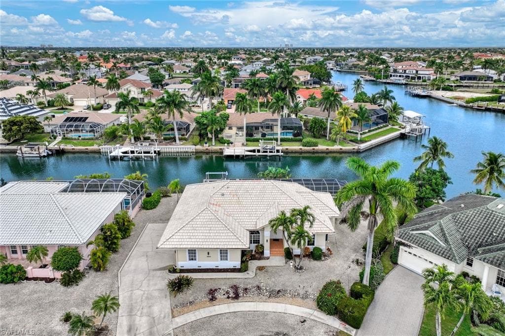 1680 Orleans CT MARCO ISLAND, FL 34145
