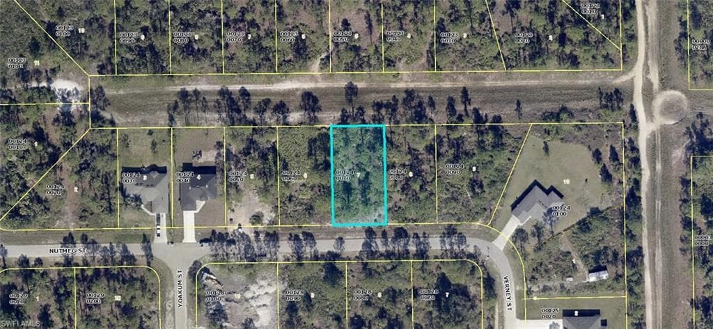 372 Nutmeg ST LEHIGH ACRES, FL 33972