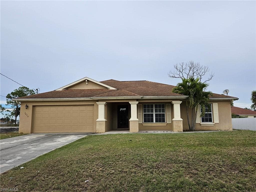 3028 38th ST SW LEHIGH ACRES, FL 33976
