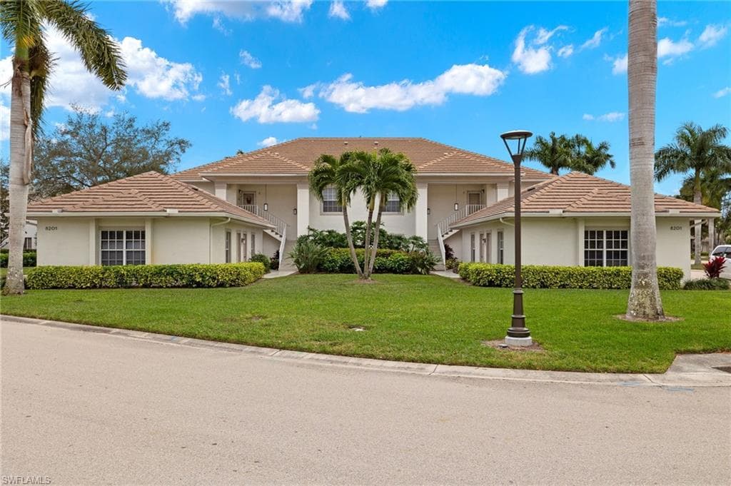 8201 Grand Palm DR 1 ESTERO, FL 33967