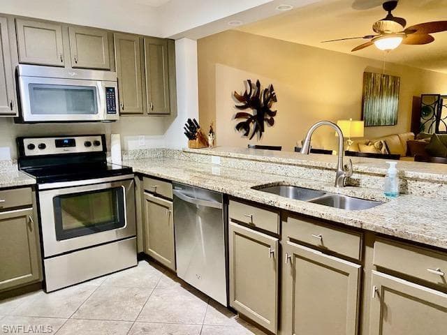 9901 Sunset Cove LN 212 FORT MYERS, FL 33919