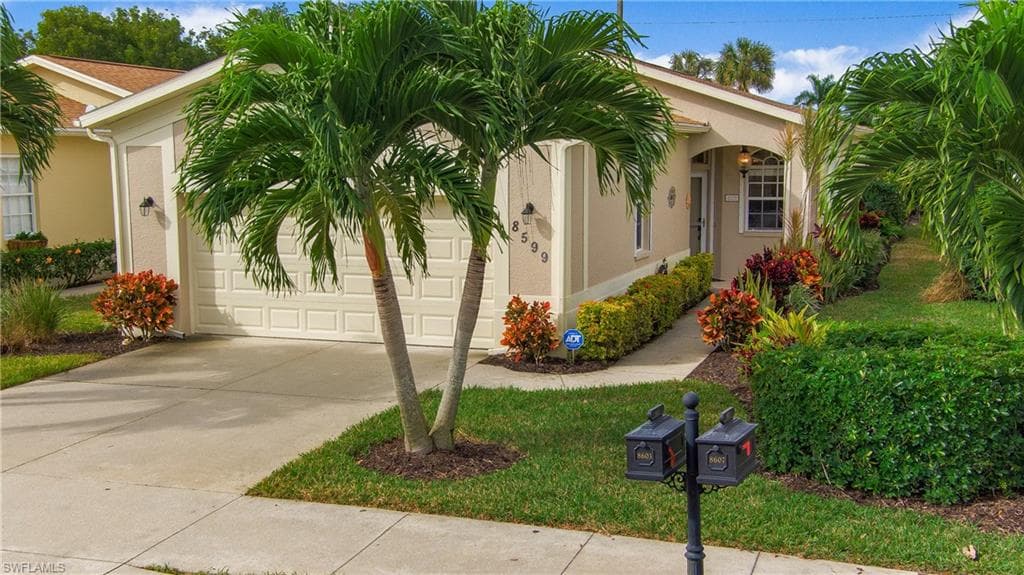 8599 Ibis Cove CIR NAPLES, FL 34119