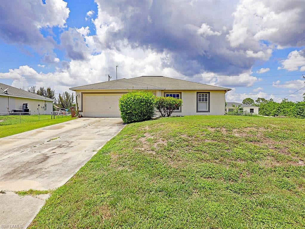 325 NE 30th TER CAPE CORAL, FL 33909