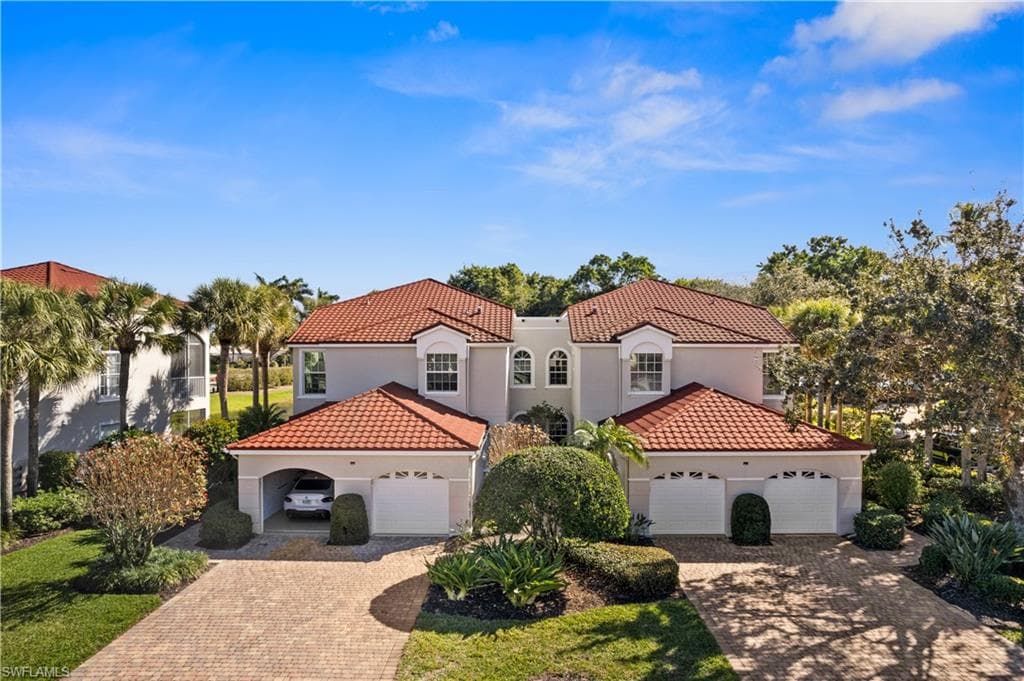 1580 Clermont DR L-102 NAPLES, FL 34109