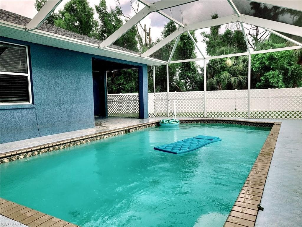 37 NW 1st WAY CAPE CORAL, FL 33993