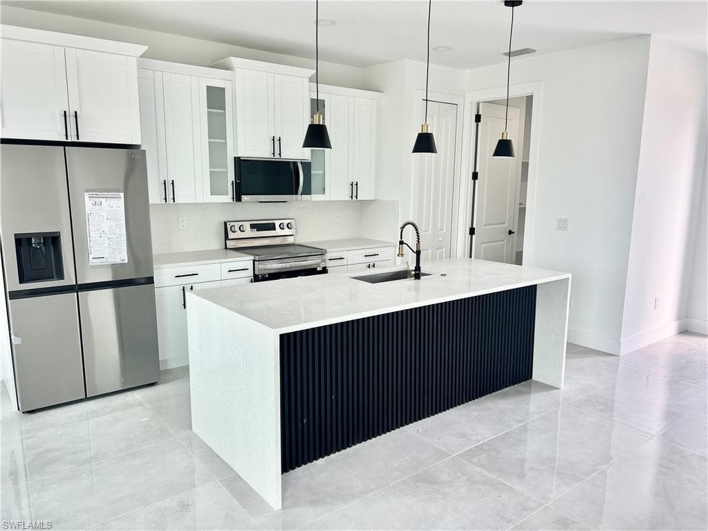 2014 Nelson RD N CAPE CORAL, FL 33993