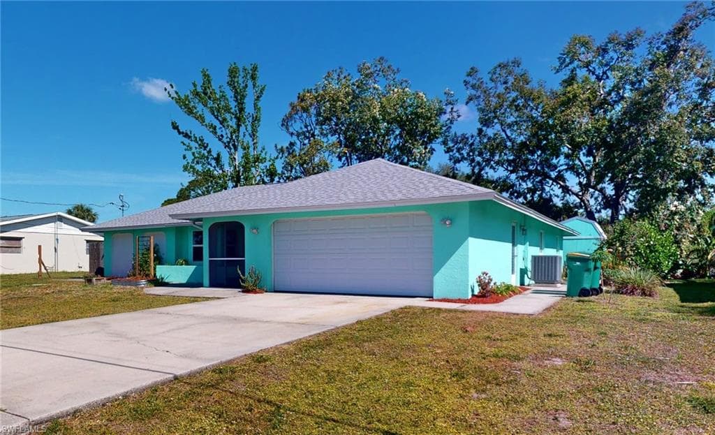 3271 Brooklyn AVE PORT CHARLOTTE, FL 33952