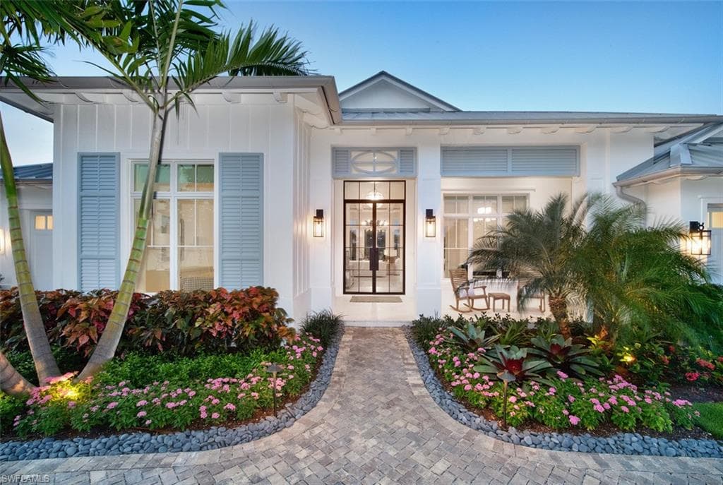 715 Teal CT NAPLES, FL 34108