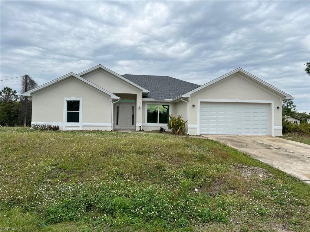 204 W 9th ST LEHIGH ACRES, FL 33972