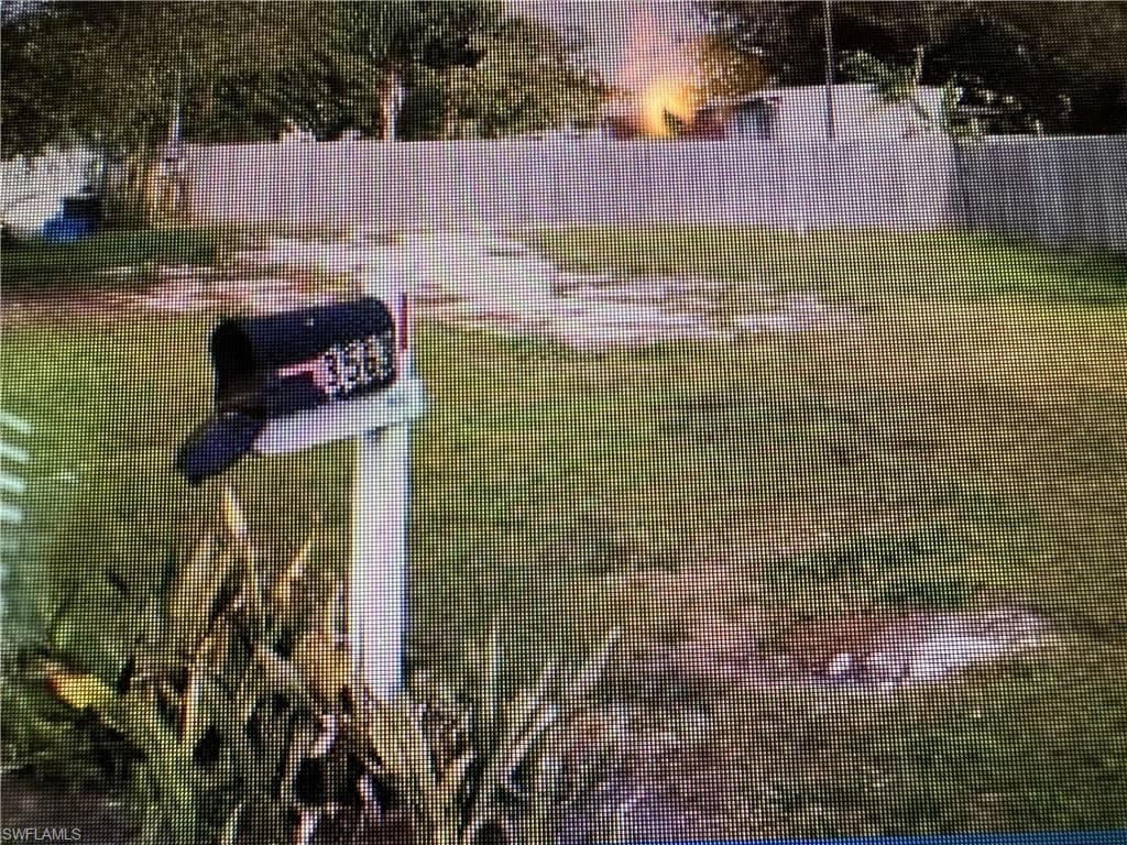 3563 Unique CIR FORT MYERS, FL 33908