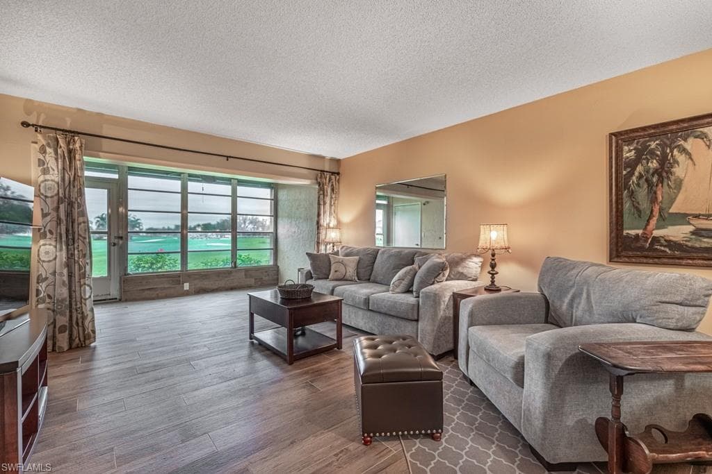 1580 Pine Valley DR 103 FORT MYERS, FL 33907