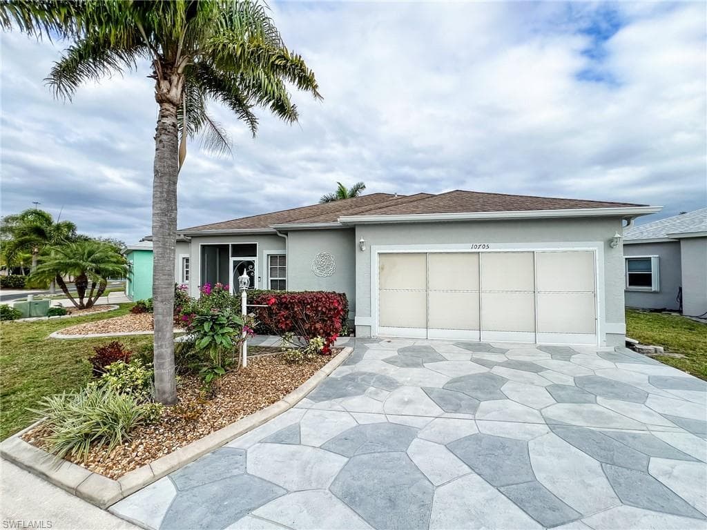 10705 Parrot Cove CIR ESTERO, FL 33928