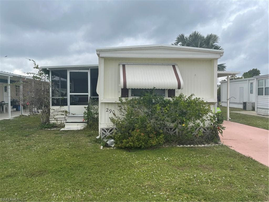 290 Edwardo AVE FORT MYERS, FL 33905