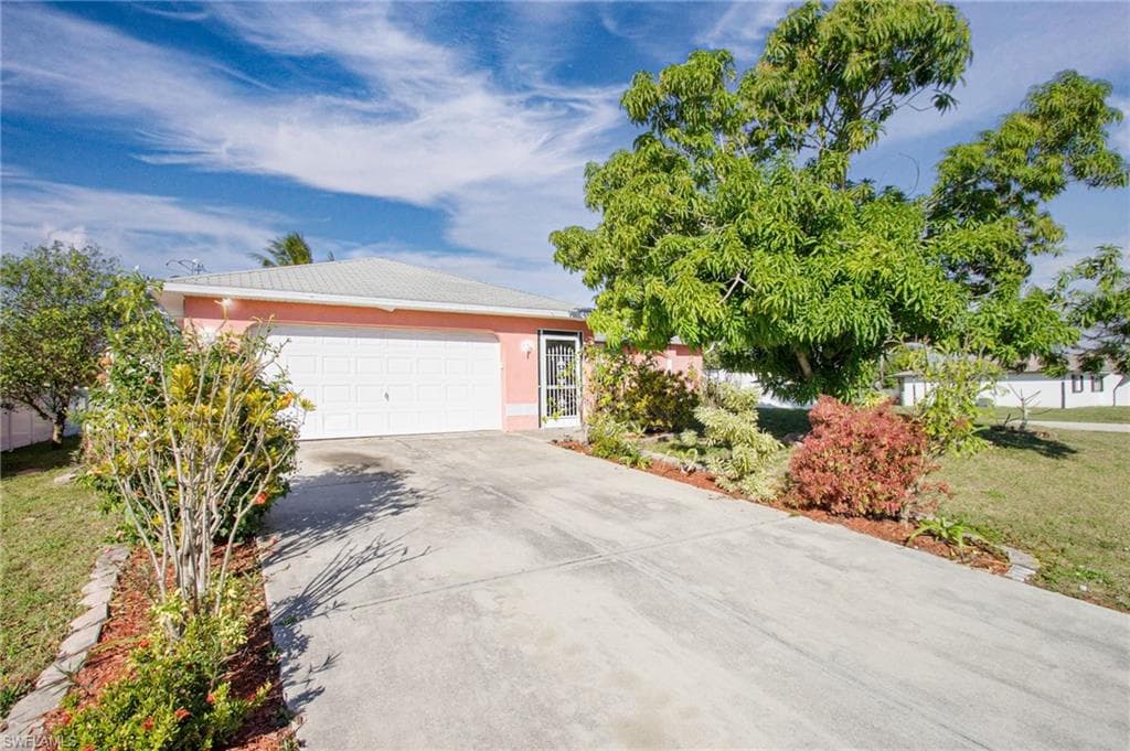 116 SE 4th PL CAPE CORAL, FL 33990