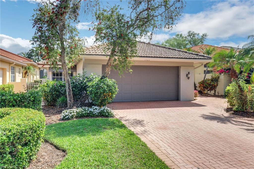 11484 Quail Village WAY 216-0 NAPLES, FL 34119