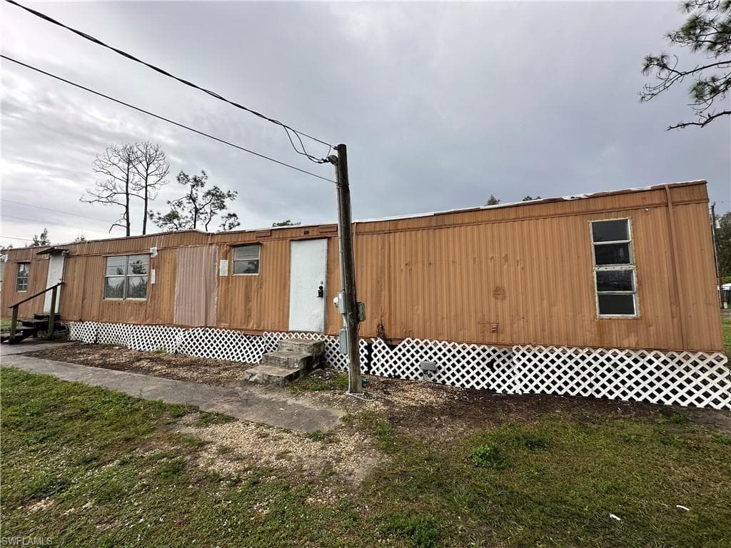 8086 Heck DR 16 NORTH FORT MYERS, FL 33917