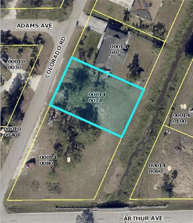 8 Colorado RD LEHIGH ACRES, FL 33936
