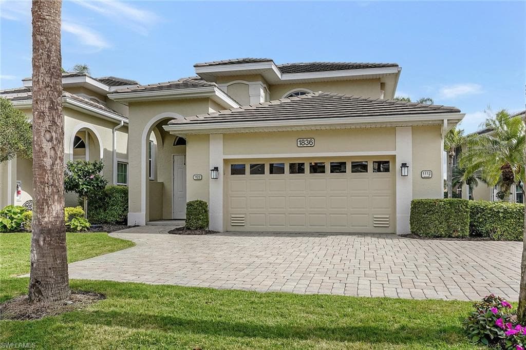 1836 Seville BLVD 1122 NAPLES, FL 34109