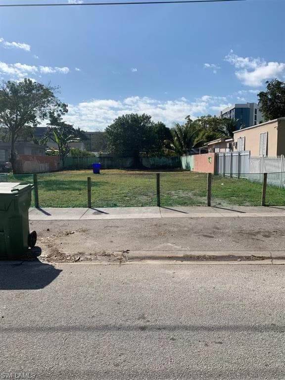 1784-86 NW 31 ST MIAMI, FL 33142