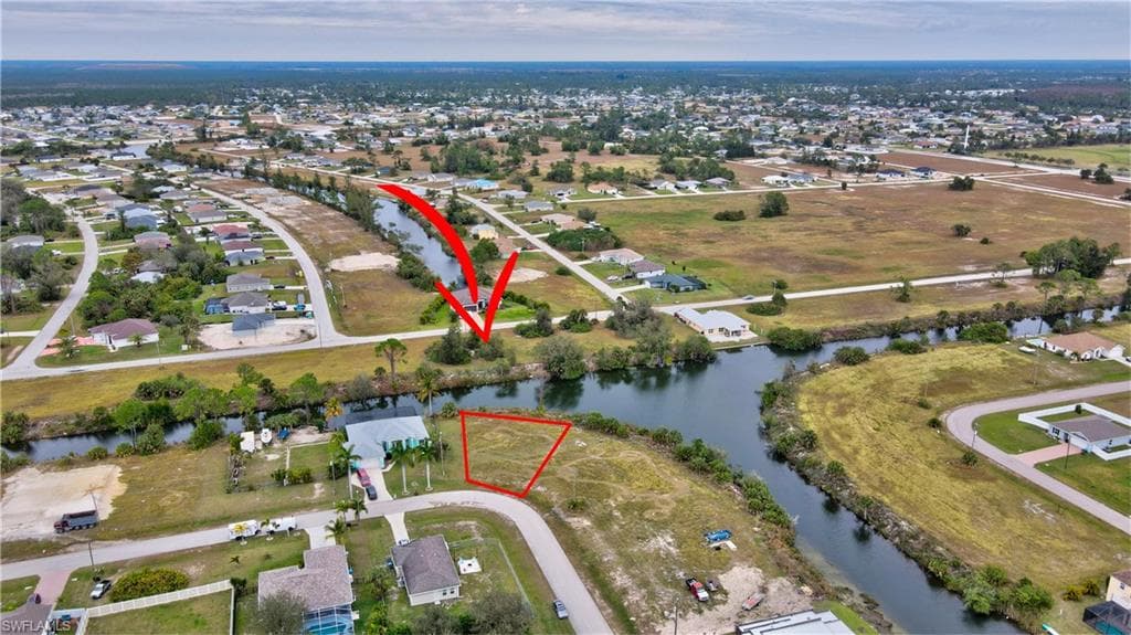 1635 NE 36th LN CAPE CORAL, FL 33909