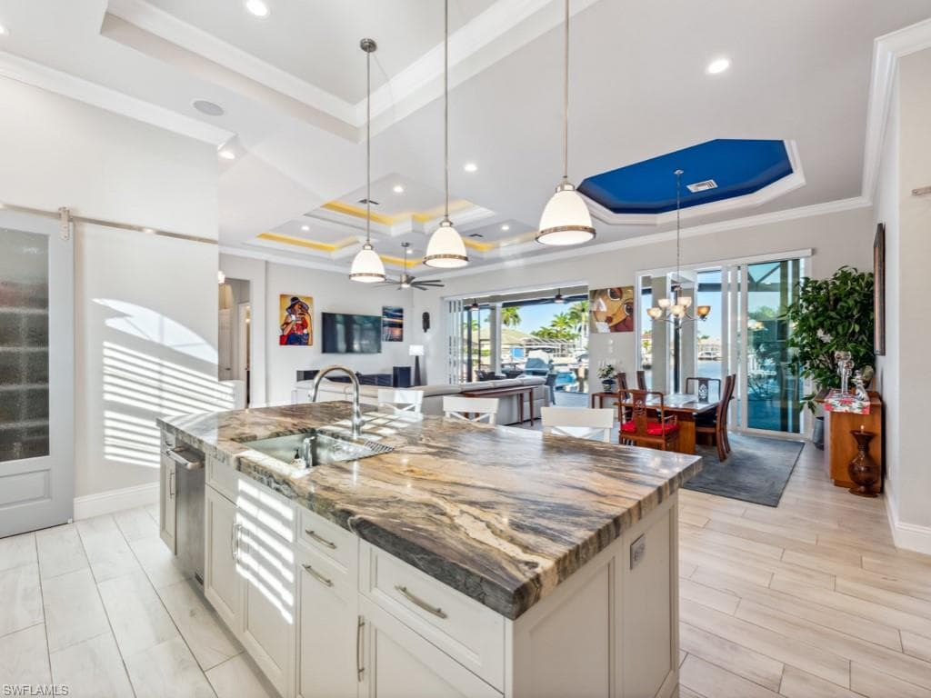511 Shalimar ST MARCO ISLAND, FL 34145