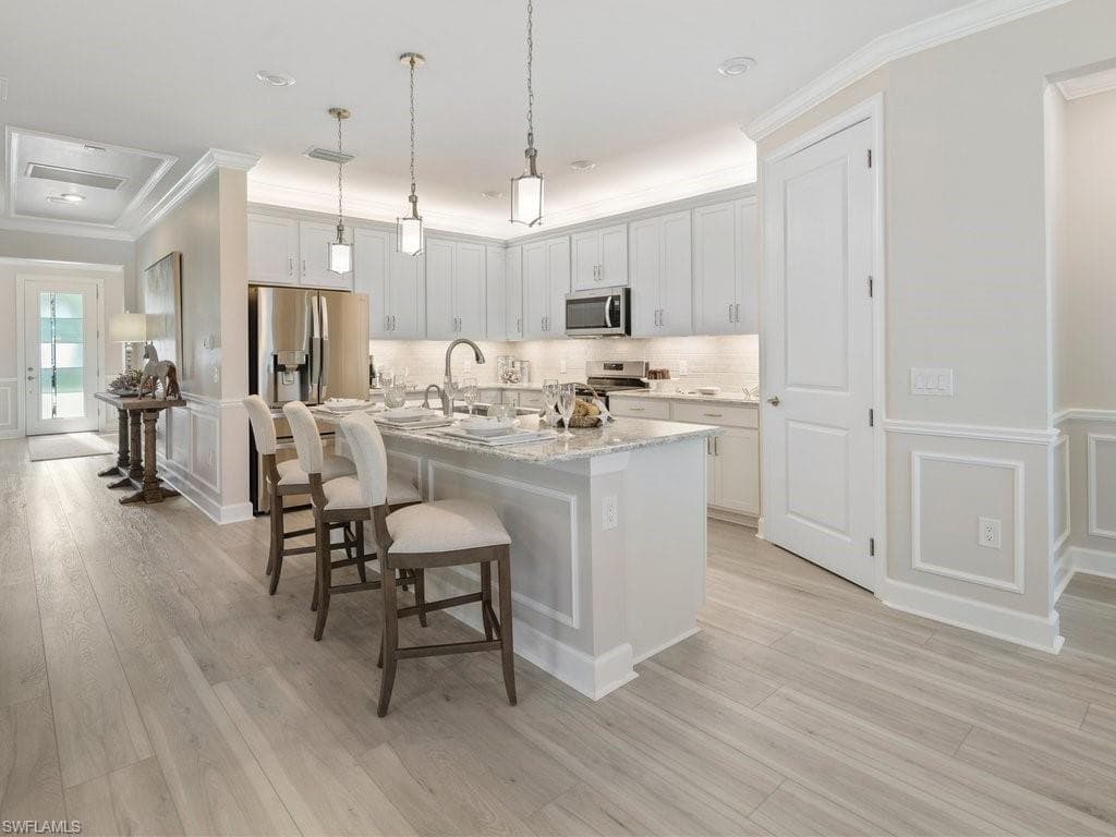 10537 Ventana LN NAPLES, FL 34120