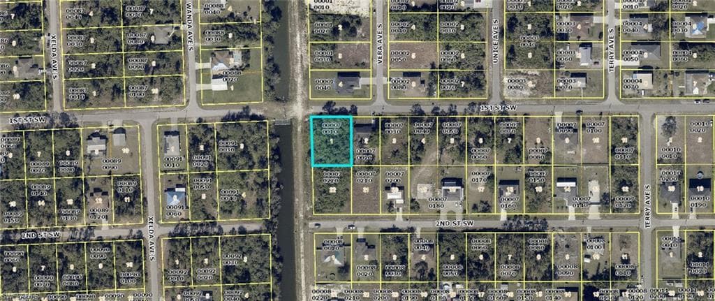 3621 1st ST SW LEHIGH ACRES, FL 33976