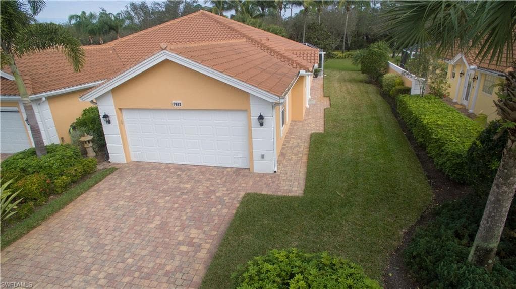7633 Rozzini LN NAPLES, FL 34114