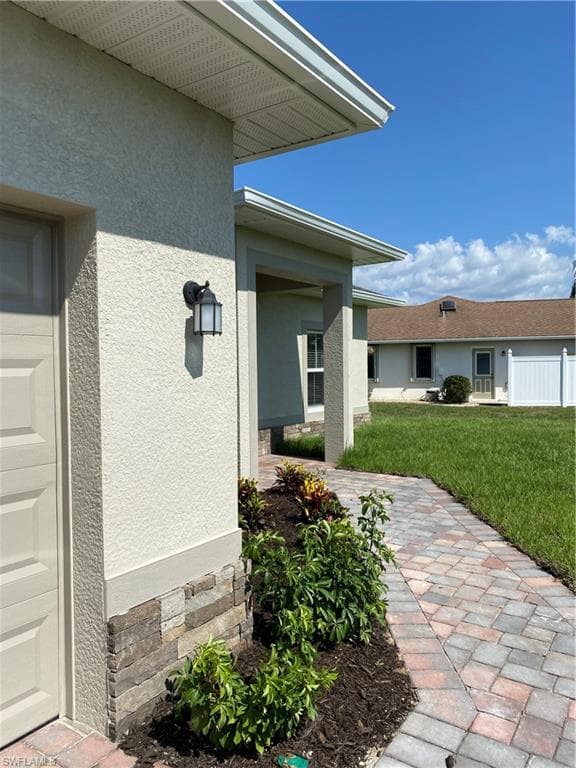 430 Londrina DR PUNTA GORDA, FL 33983