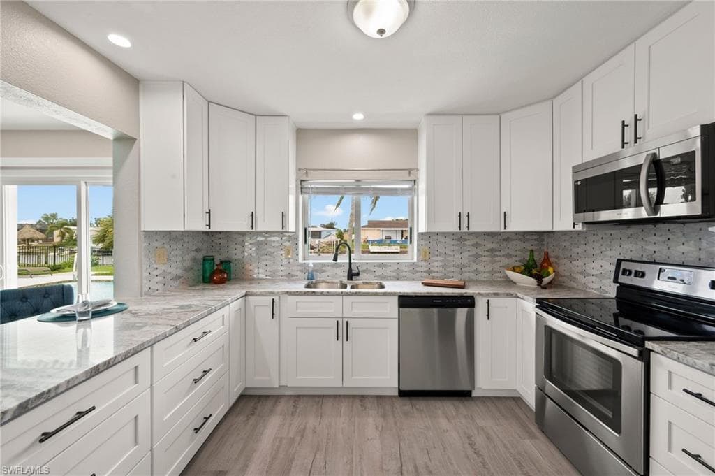 135 Godfrey AVE NE PORT CHARLOTTE, FL 33952