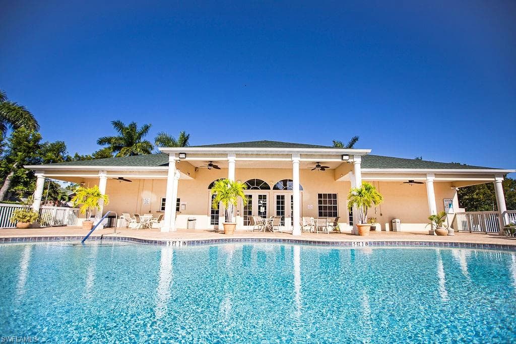 27123A Matheson AVE 208 BONITA SPRINGS, FL 34135