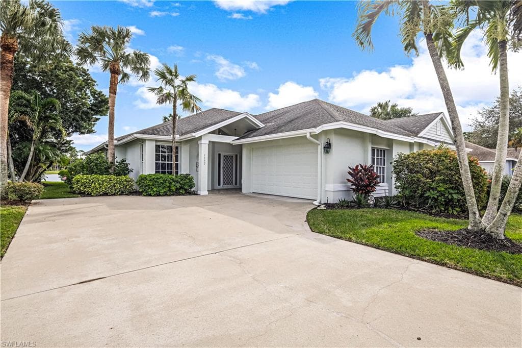 1192 Imperial DR NAPLES, FL 34110