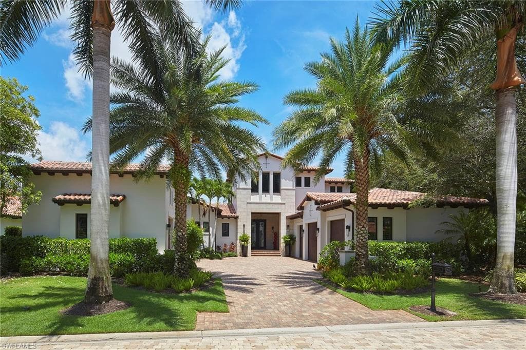 1490 Anhinga PT NAPLES, FL 34105