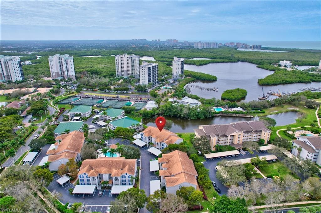 575 Club Side DR 4-301 NAPLES, FL 34110
