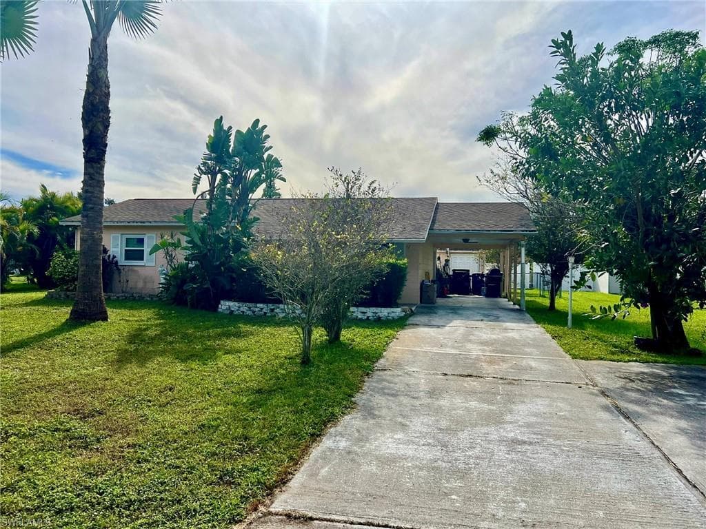 215 Purdue ST LEHIGH ACRES, FL 33936