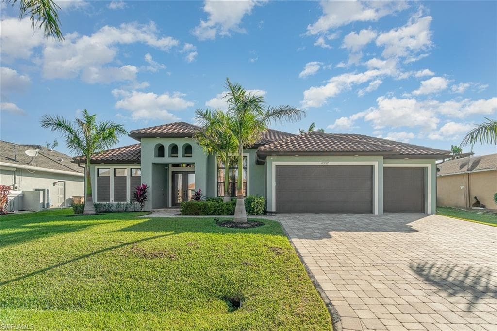 4337 SW 26th AVE CAPE CORAL, FL 33914