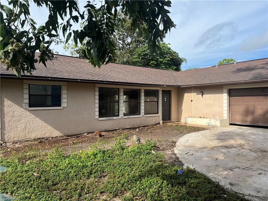 2619 53rd TER SW NAPLES, FL 34116