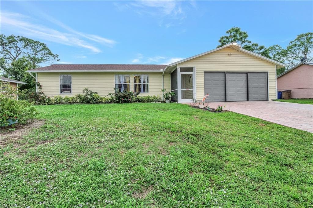 3711 10th ST SW LEHIGH ACRES, FL 33976