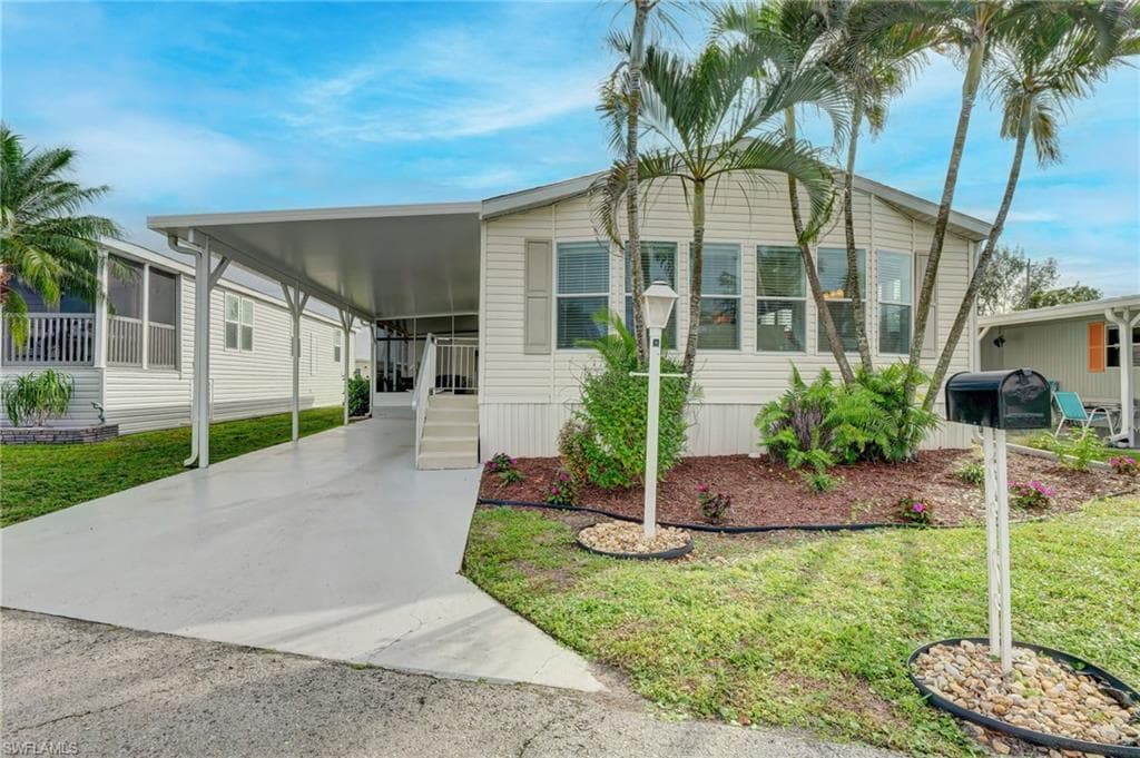 114 Primrose LN 71 NAPLES, FL 34114