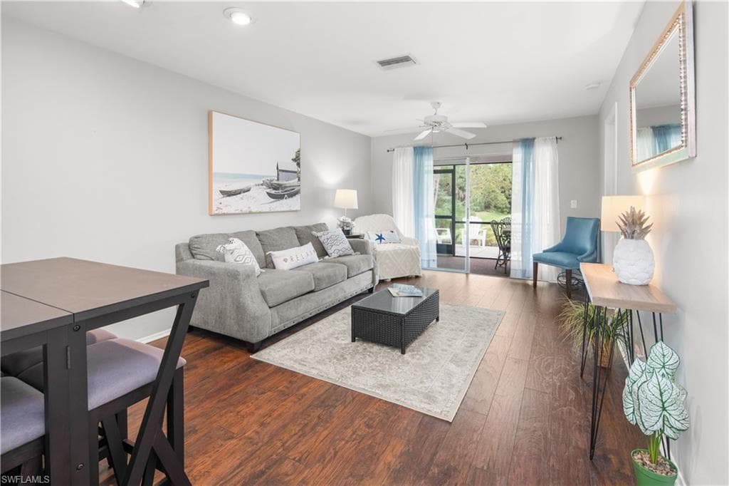 1065 Pine Isle LN 1065 NAPLES, FL 34112