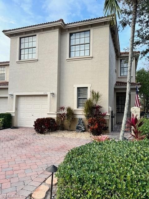 7492 Bristol CIR NAPLES, FL 34120