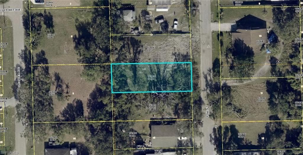 722 Pine ST FORT MYERS, FL 33916