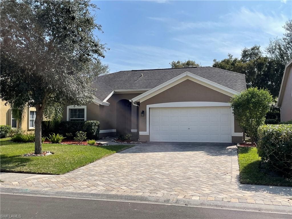 7585 Citrus Hill LN NAPLES, FL 34109