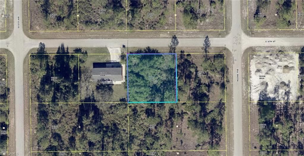 3904 E 9th ST LEHIGH ACRES, FL 33972