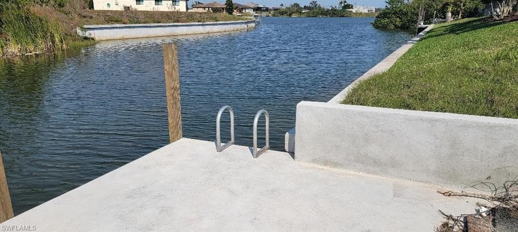 1019 SW 1st TER CAPE CORAL, FL 33991